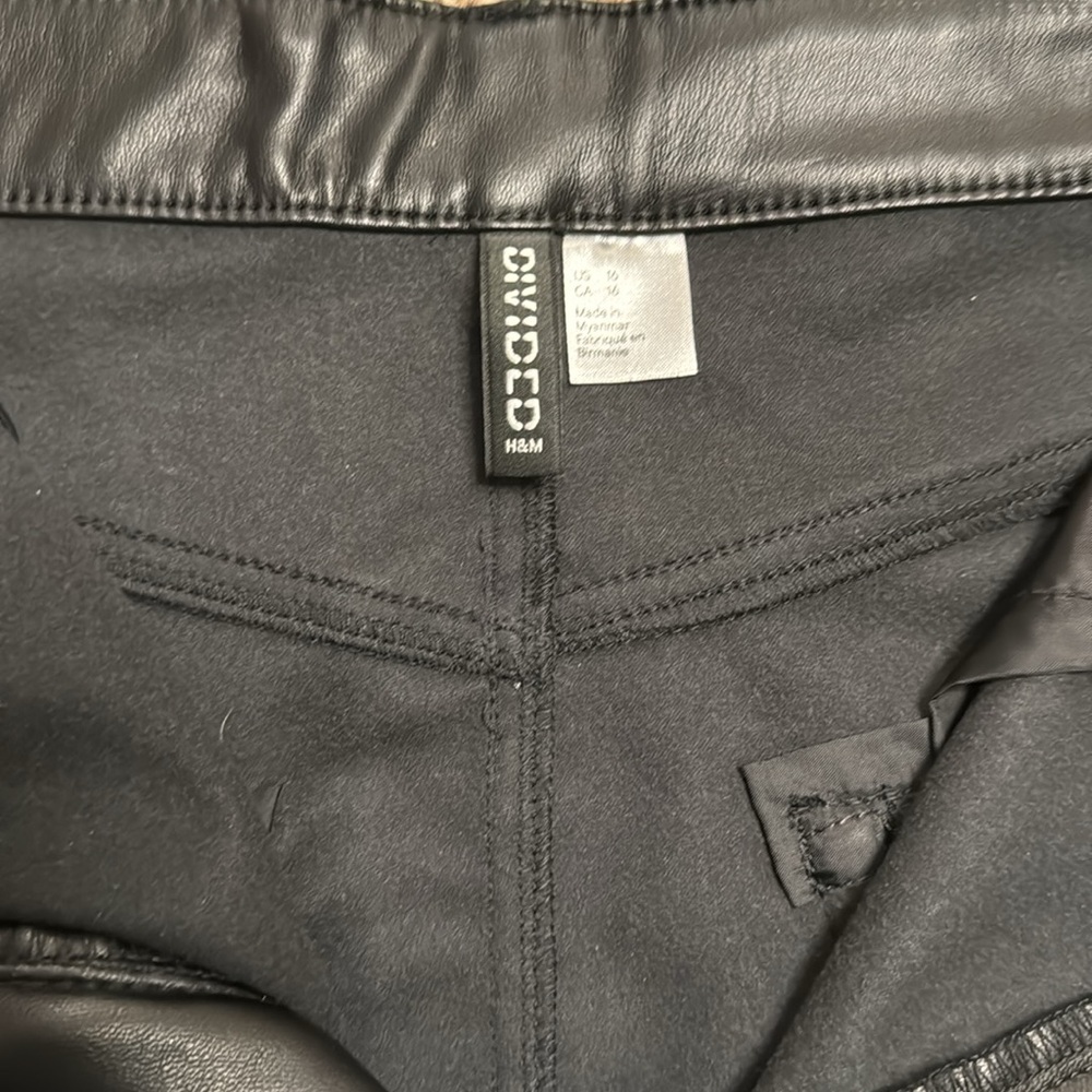 H&M Divided pleather black pants - Picture 4 of 4